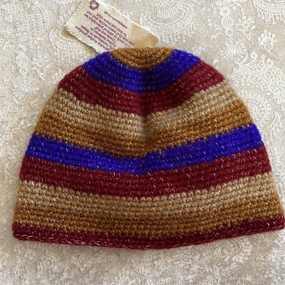 Brand New KuSan Accessories Wool Knit Beanie Hat Striped w/ Flower Handmade - Picture 6 of 13